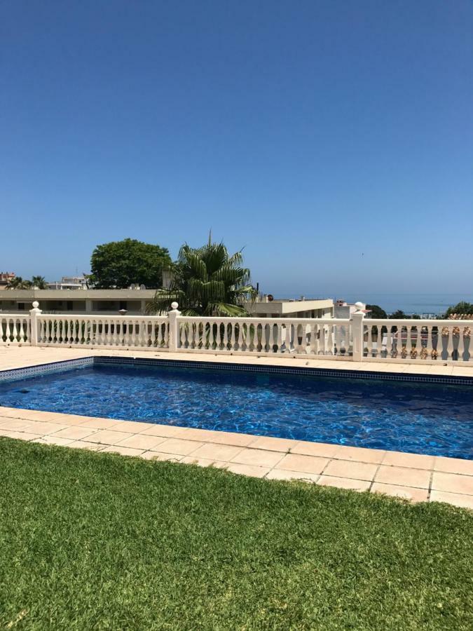 Apartamentai Torremolinos Exteriör bild