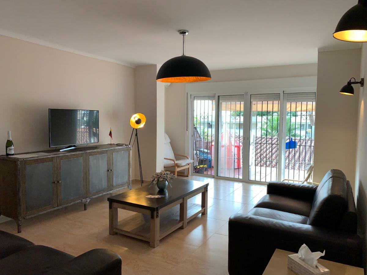 Apartamentai Torremolinos Exteriör bild